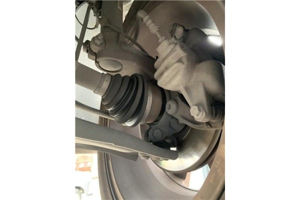 Recambio de mangueta delantero izquierda para peugeot 207 1.6 hdi referencia OEM IAM 364690  