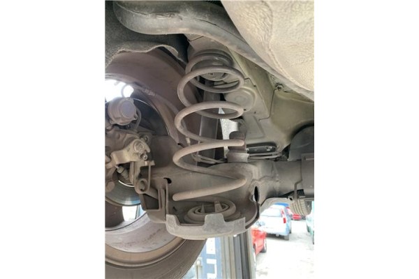 Recambio de muelle amortiguacion para peugeot 207 1.6 hdi referencia OEM IAM 5102P2  