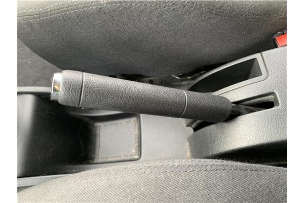 Recambio de palanca freno de mano para peugeot 207 1.6 hdi referencia OEM IAM 4701C4 98062966ZD 
