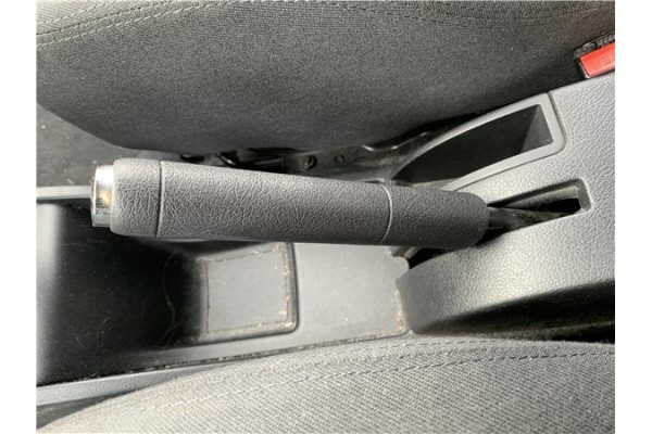Recambio de palanca freno de mano para peugeot 207 1.6 hdi referencia OEM IAM 4701C4 98062966ZD 