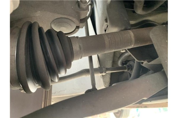 Recambio de palier delantero derecho para peugeot 207 1.6 hdi referencia OEM IAM 8NN22 3679704 