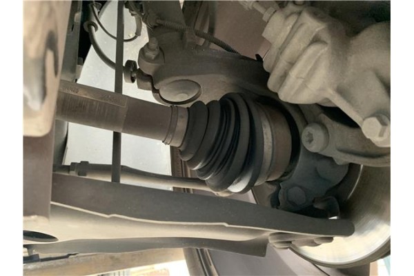 Recambio de palier delantero izquierdo para peugeot 207 1.6 hdi referencia OEM IAM 3272LE 3272LG 