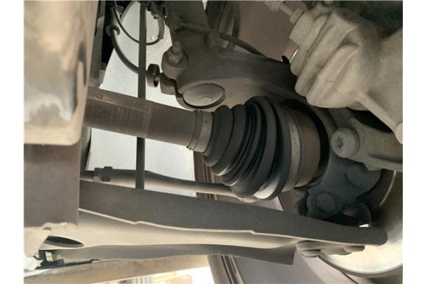 Recambio de palier delantero izquierdo para peugeot 207 1.6 hdi referencia OEM IAM 3272LE 3272LG 