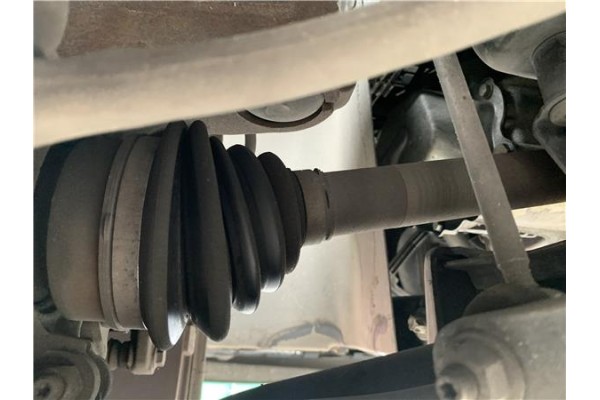 Recambio de palier delantero izquierdo para peugeot 207 1.6 hdi referencia OEM IAM 3272LE 3272LG 