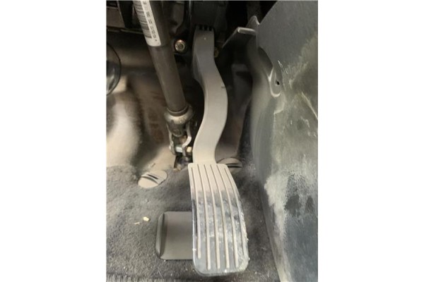 Recambio de pedal acelerador para peugeot 207 1.6 hdi referencia OEM IAM 1601Y4  