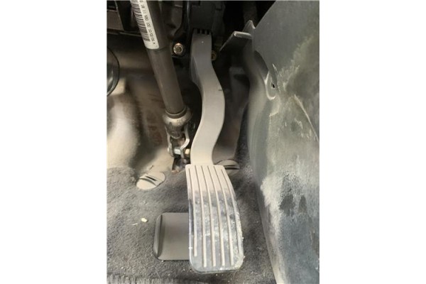 Recambio de pedal acelerador para peugeot 207 1.6 hdi referencia OEM IAM 1601Y4  