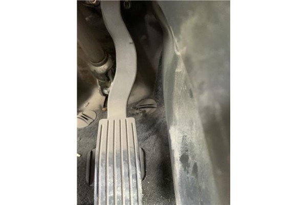 Recambio de pedal acelerador para peugeot 207 1.6 hdi referencia OEM IAM 1601Y4  