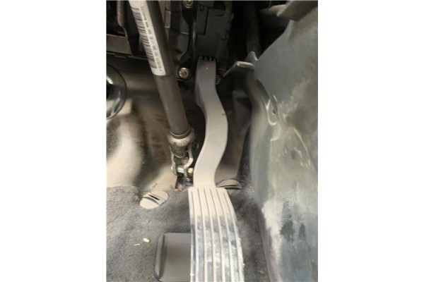 Recambio de pedal acelerador para peugeot 207 1.6 hdi referencia OEM IAM 1601Y4  