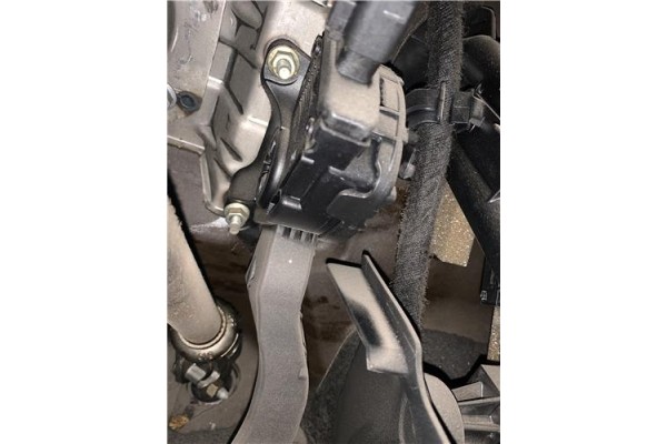 Recambio de pedal acelerador para peugeot 207 1.6 hdi referencia OEM IAM 1601Y4  