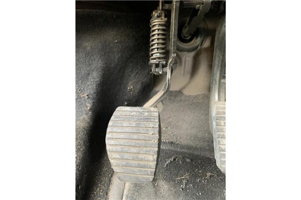 Recambio de pedal embrague para peugeot 207 1.6 hdi referencia OEM IAM 2127W4  