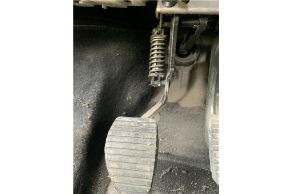 Recambio de pedal embrague para peugeot 207 1.6 hdi referencia OEM IAM 2127W4  
