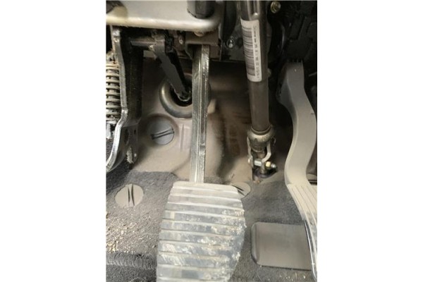 Recambio de pedal freno para peugeot 207 1.6 hdi referencia OEM IAM 4501W5 4501AR 