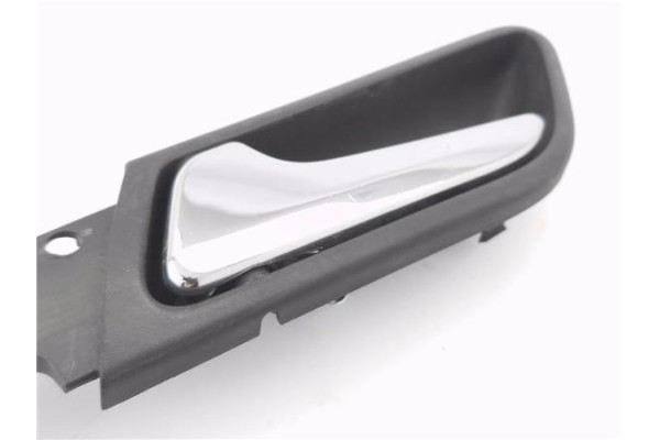 Recambio de manilla int. puerta delantero izquierda para mercedes-benz clase a (bm 169) 1.5 a 150 (169.031) referencia OEM IAM A