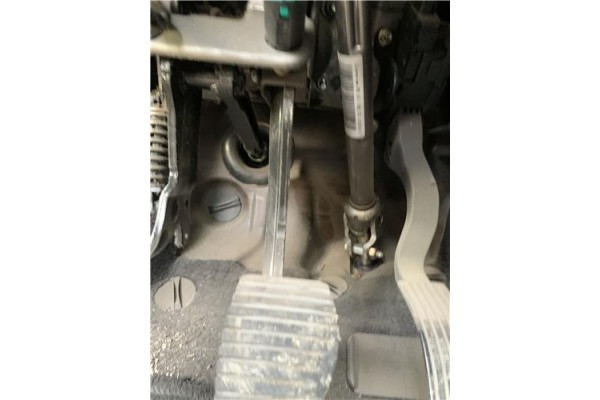 Recambio de pedal freno para peugeot 207 1.6 hdi referencia OEM IAM 4501W5 4501AR 