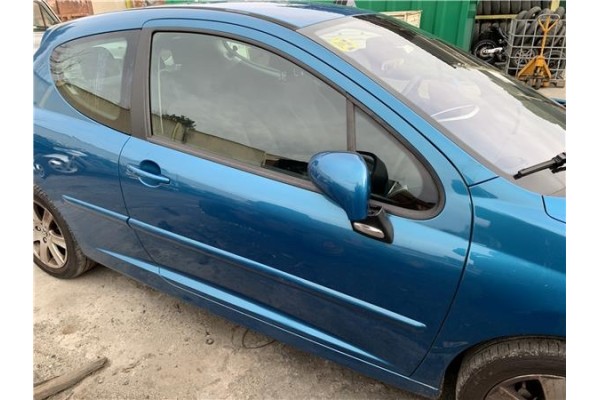 Recambio de puerta delantero derecha para peugeot 207 1.6 hdi referencia OEM IAM 9004AR  