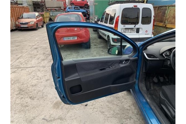Recambio de puerta delantero izquierda para peugeot 207 1.6 hdi referencia OEM IAM 9002AN  