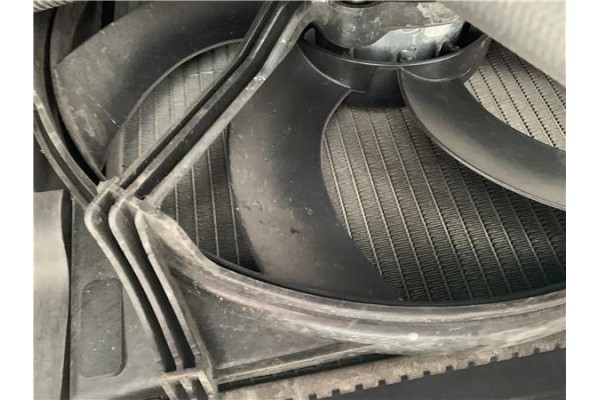 Recambio de radiador para peugeot 207 1.6 hdi referencia OEM IAM 1330P9  