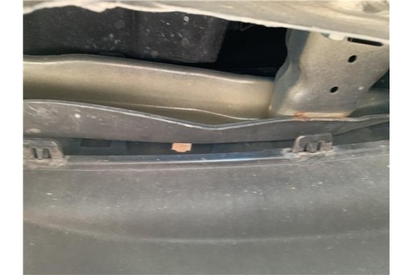 Recambio de refuerzo paragolpes trasero para peugeot 207 1.6 hdi referencia OEM IAM 742202  