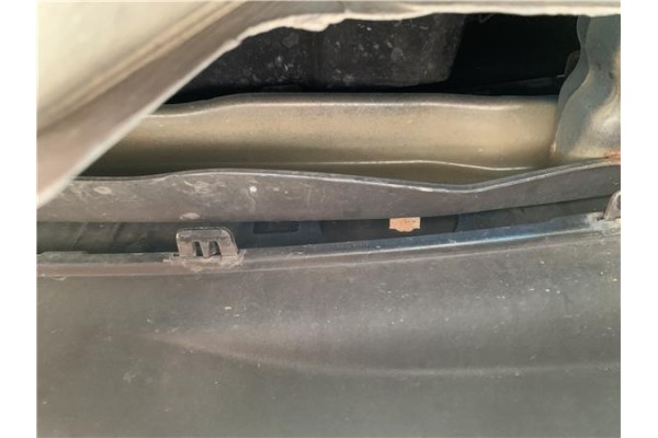 Recambio de refuerzo paragolpes trasero para peugeot 207 1.6 hdi referencia OEM IAM 742202  