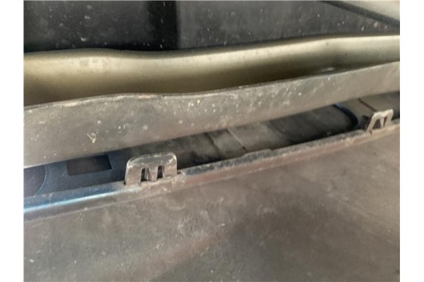Recambio de refuerzo paragolpes trasero para peugeot 207 1.6 hdi referencia OEM IAM 742202  