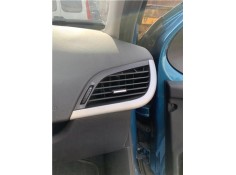 Recambio de rejilla entrada de aire para peugeot 207 1.6 hdi referencia OEM IAM 8265V4 8265LW 