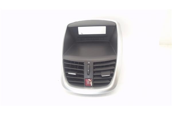 Recambio de rejilla entrada de aire para peugeot 207 1.6 hdi referencia OEM IAM 9650068177 A1099814 