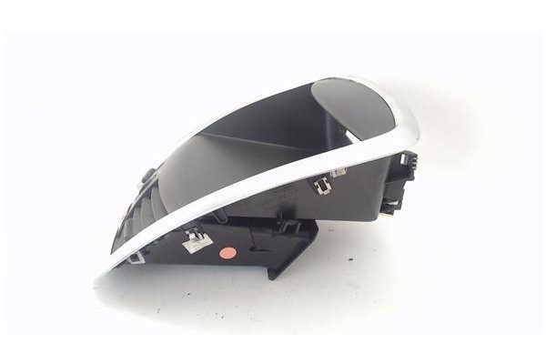 Recambio de rejilla entrada de aire para peugeot 207 1.6 hdi referencia OEM IAM 9650068177 A1099814 