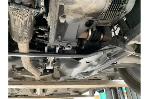 Recambio de subchasis para peugeot 207 1.6 hdi referencia OEM IAM 3502CS 9807026580 