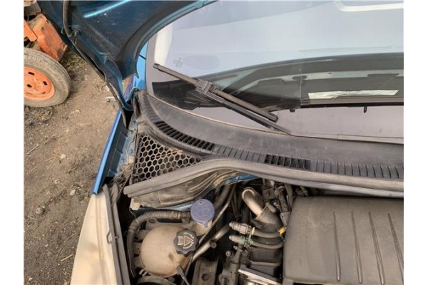 Recambio de torpedo para peugeot 207 1.6 hdi referencia OEM IAM 8251Y0  