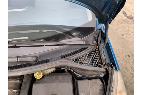 Recambio de torpedo para peugeot 207 1.6 hdi referencia OEM IAM 8251Y0  