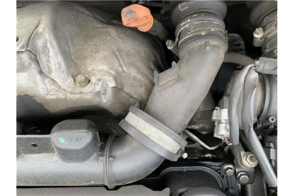 Recambio de tubo intercooler para peugeot 207 1.6 hdi referencia OEM IAM 038354  
