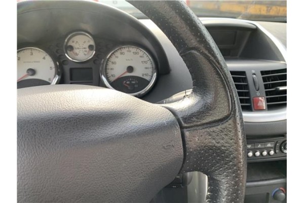 Recambio de volante para peugeot 207 1.6 hdi referencia OEM IAM 4109GX 4109LP 