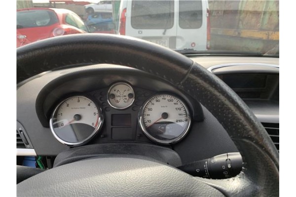 Recambio de volante para peugeot 207 1.6 hdi referencia OEM IAM 4109GX 4109LP 