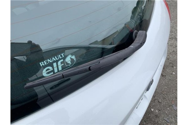 Recambio de brazo limpiaparabrisas trasero para renault clio iii 1.5 dci (c/br1g) referencia OEM IAM 7701059392  
