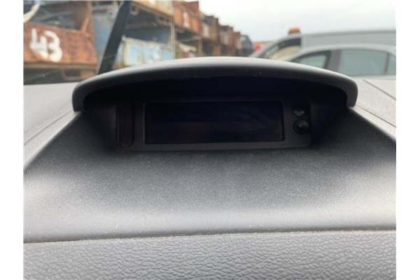 Recambio de display para renault clio iii 1.5 dci (c/br1g) referencia OEM IAM 8200755150  