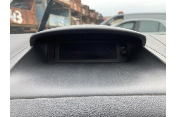 Recambio de display para renault clio iii 1.5 dci (c/br1g) referencia OEM IAM 8200755150  