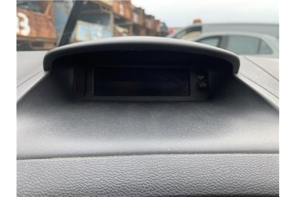 Recambio de display para renault clio iii 1.5 dci (c/br1g) referencia OEM IAM 8200755150  