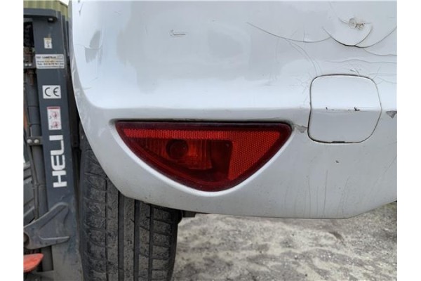 Recambio de piloto antiniebla trasero izquierdo para renault clio iii 1.5 dci (c/br1g) referencia OEM IAM 8200776116  