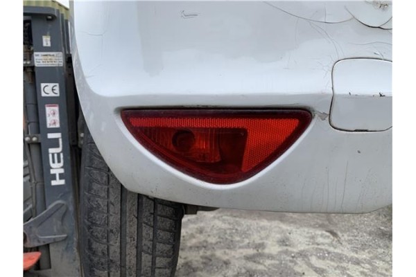 Recambio de piloto antiniebla trasero izquierdo para renault clio iii 1.5 dci (c/br1g) referencia OEM IAM 8200776116  