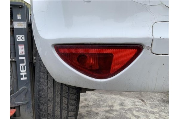 Recambio de piloto antiniebla trasero izquierdo para renault clio iii 1.5 dci (c/br1g) referencia OEM IAM 8200776116  