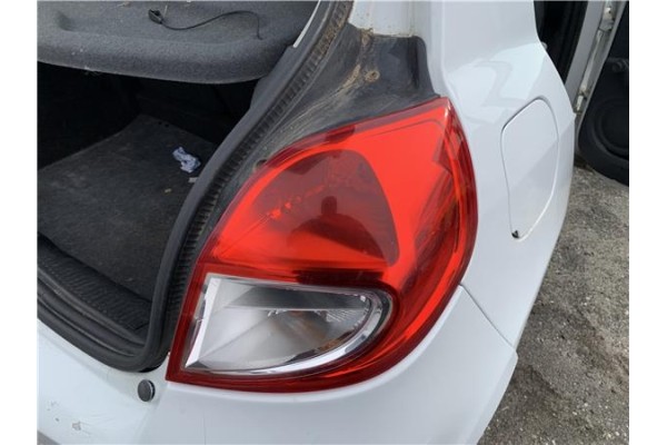 Recambio de piloto trasero derecho para renault clio iii 1.5 dci (c/br1g) referencia OEM IAM 8200886946  