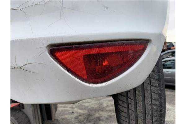 Recambio de piloto antiniebla trasero derecho para renault clio iii 1.5 dci (c/br1g) referencia OEM IAM 8200776054  