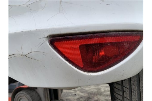 Recambio de piloto antiniebla trasero derecho para renault clio iii 1.5 dci (c/br1g) referencia OEM IAM 8200776054  