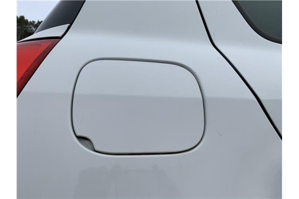 Recambio de tapa exterior combustible para renault clio iii 1.5 dci (c/br1g) referencia OEM IAM 8200290088  