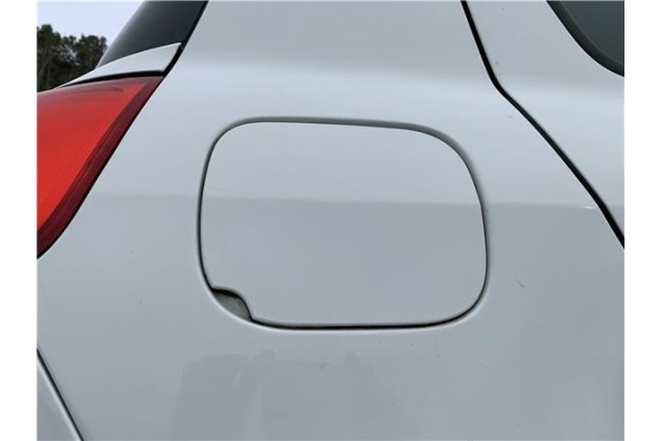 Recambio de tapa exterior combustible para renault clio iii 1.5 dci (c/br1g) referencia OEM IAM 8200290088  