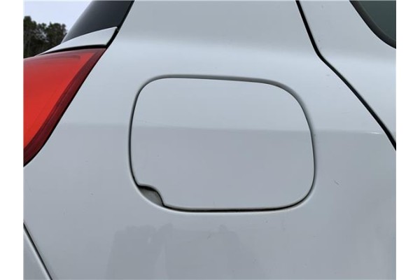 Recambio de tapa exterior combustible para renault clio iii 1.5 dci (c/br1g) referencia OEM IAM 8200290088  