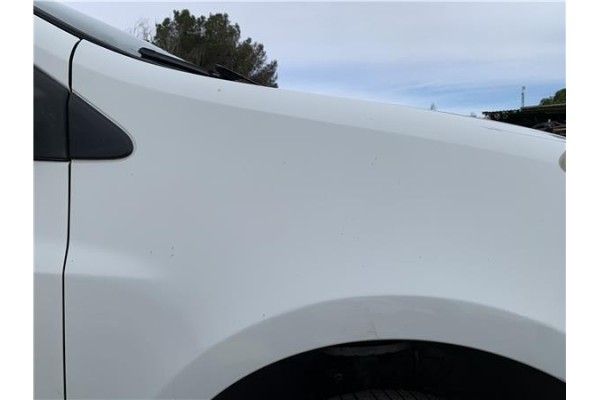 Recambio de aleta delantero derecha para renault clio iii 1.5 dci (c/br1g) referencia OEM IAM 7701476105 8,20E+09 