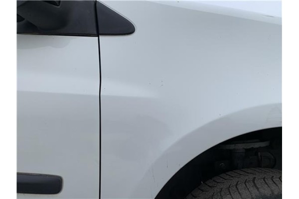 Recambio de aleta delantero derecha para renault clio iii 1.5 dci (c/br1g) referencia OEM IAM 7701476105 8,20E+09 