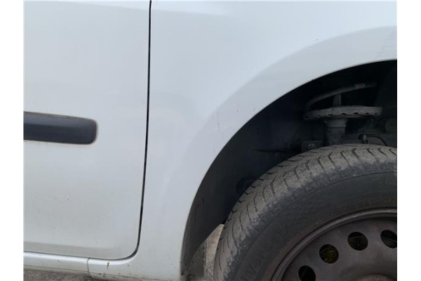 Recambio de aleta delantero derecha para renault clio iii 1.5 dci (c/br1g) referencia OEM IAM 7701476105 8,20E+09 