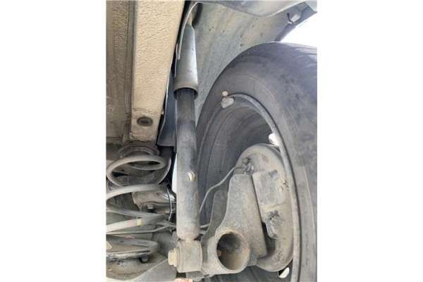 Recambio de amortiguador trasero derecho para renault clio iii 1.5 dci (c/br1g) referencia OEM IAM 8200452700 8200676771 